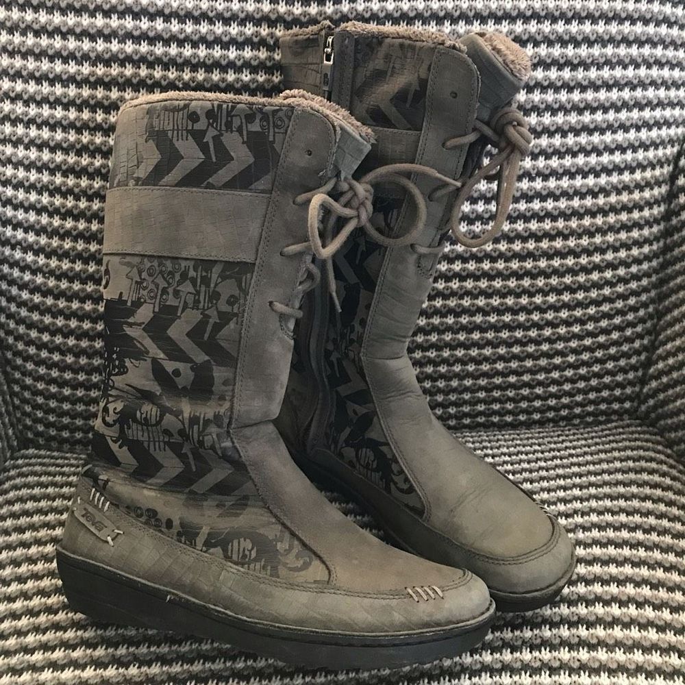 Teva Kiru Grey Fleece Lined Boots S/N 4058 women’s size 8